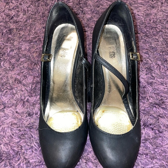 Lot of 8.5 heels - assorted colors - Picture 6 of 8